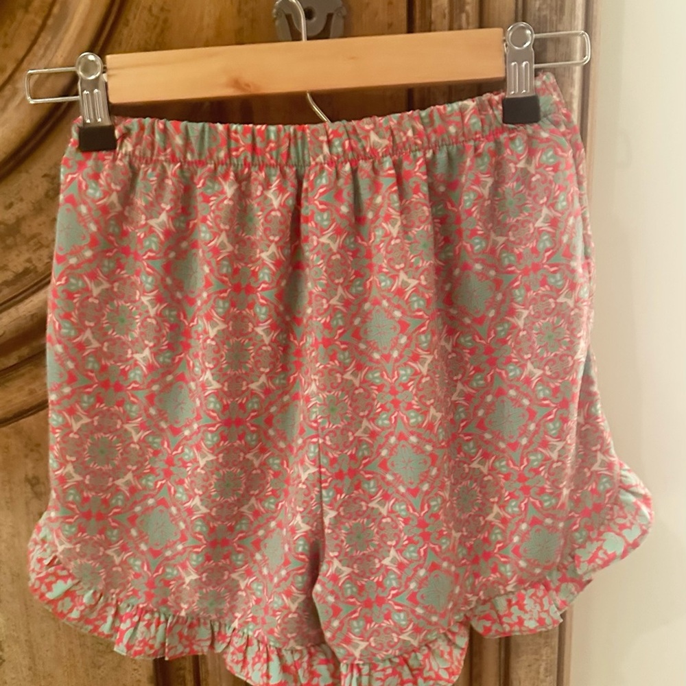 Colorful Patterned Shorts - Picture 5 of 8